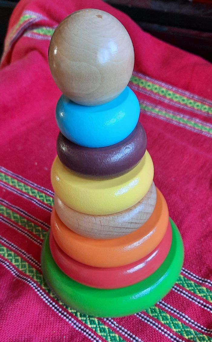 Bonhomme en bois anneaux à empiler