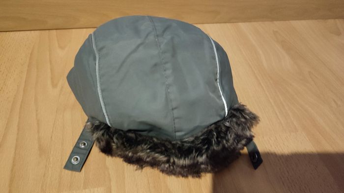 Bonnet Chapka taille 56 cm 8/ 10 ans garcon okaidi