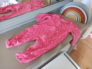 Pyjama rose avec étoiles blanches 3 mois In Extenso