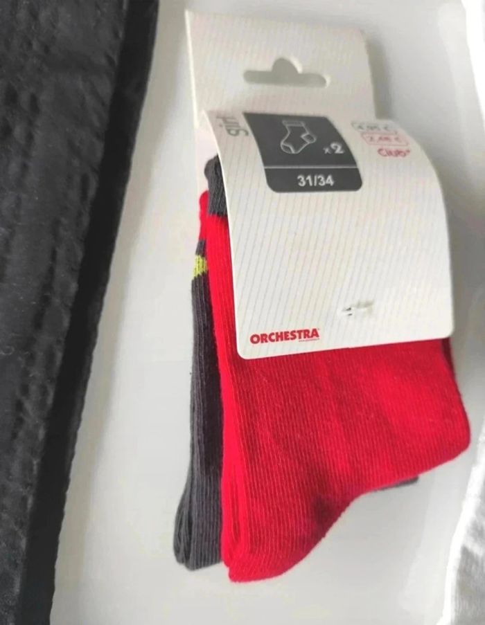 25 € Lot de collants et chaussettes - photo numéro 2