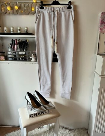 Pantalon jogging blanc avec strass T38 Princesse Boutique neuf 💭