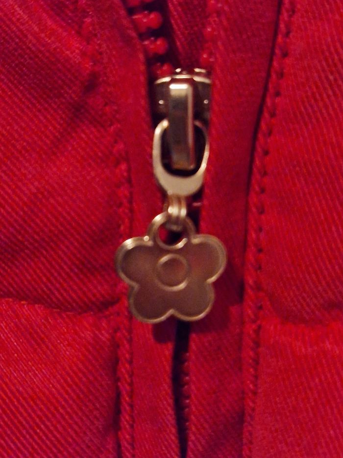 Doudoune tissu rouge sergent major neuve 2ans - photo numéro 6
