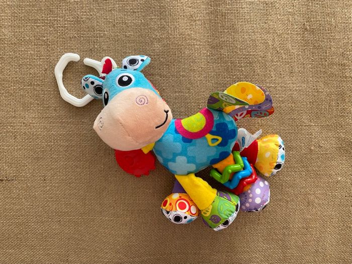 Peluche d'activités cheval à suspendre Playgro - photo numéro 3