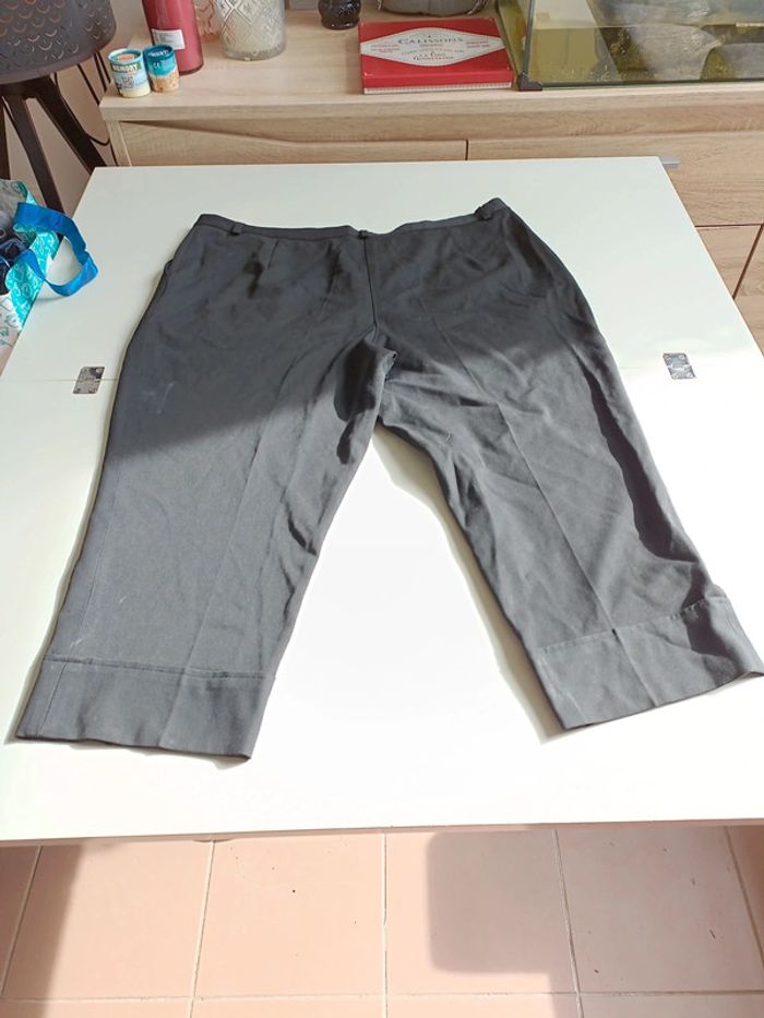 Pantacourt noir taillissime taille 52 - photo numéro 5