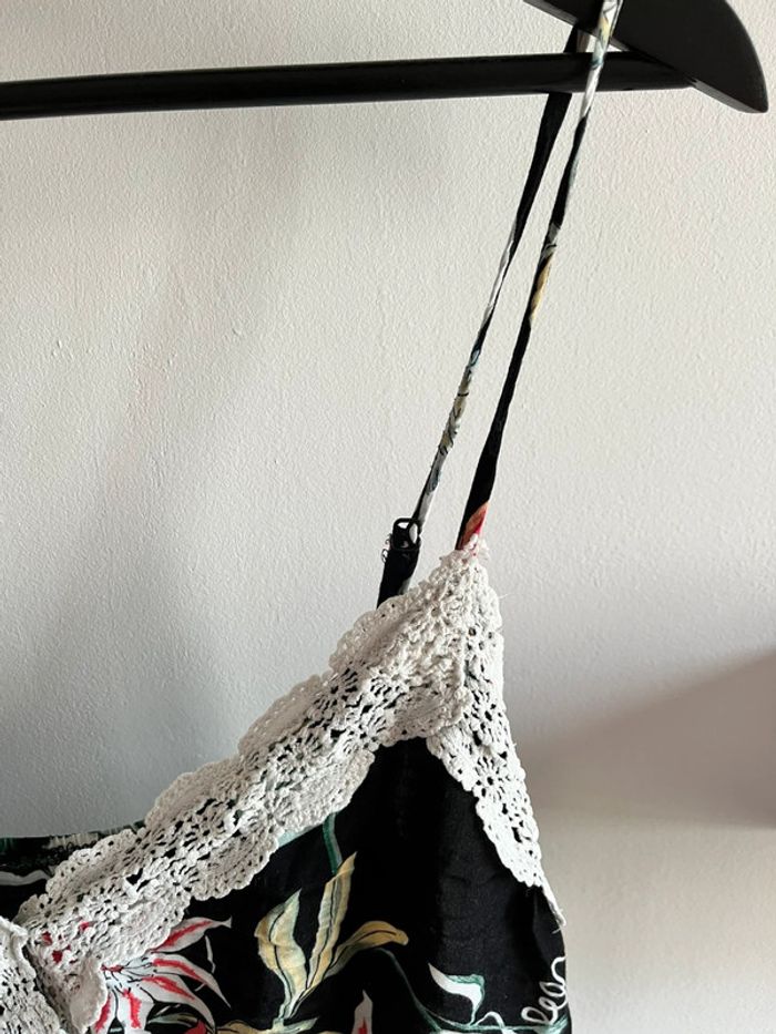Robe à bretelles fleurie et dentelle - photo numéro 4