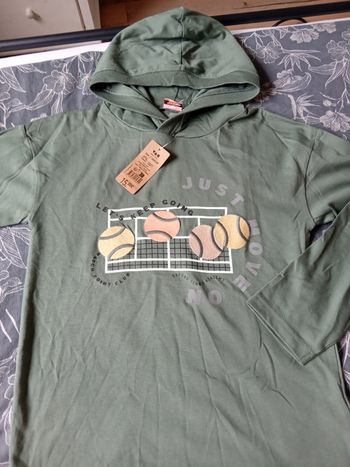 Tee-shirt longue manche 10 ans neuf tao