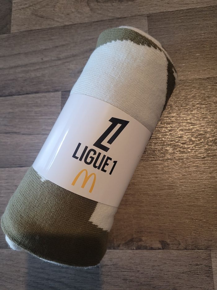 Écharpe FC MacDonald's x Kappa neuve🌟