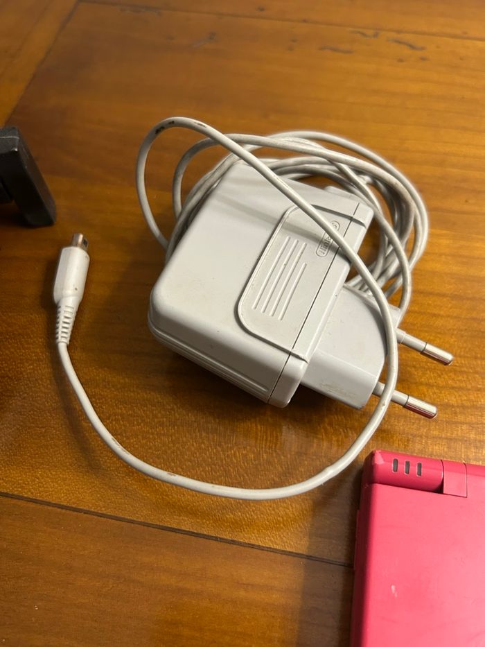 Nintendo dsi rose - photo numéro 8