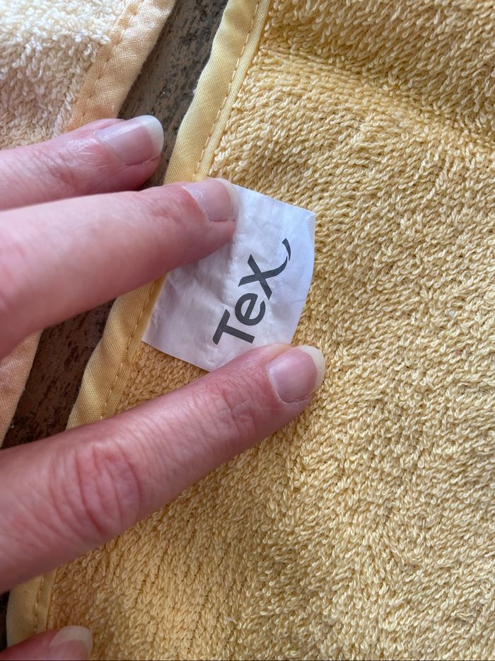 Lot 2 bavoirs - photo numéro 3