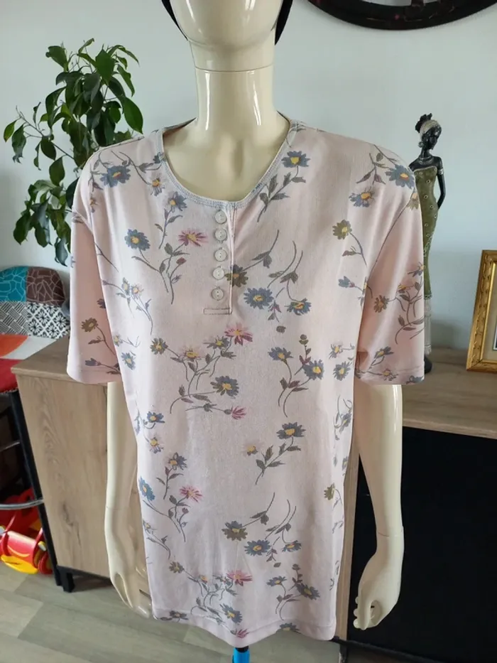 Tee-shirt femme fleuri T46/48 - photo numéro 2