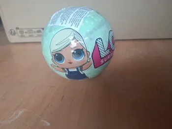 Boule poupée lol surprise