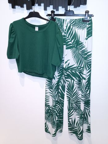 Ensemble t-shirt+ pantalon