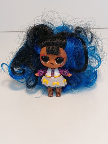 LOL Surprise Hair Hair Hair Poupées Série 2 
Poupée et ensemble compris