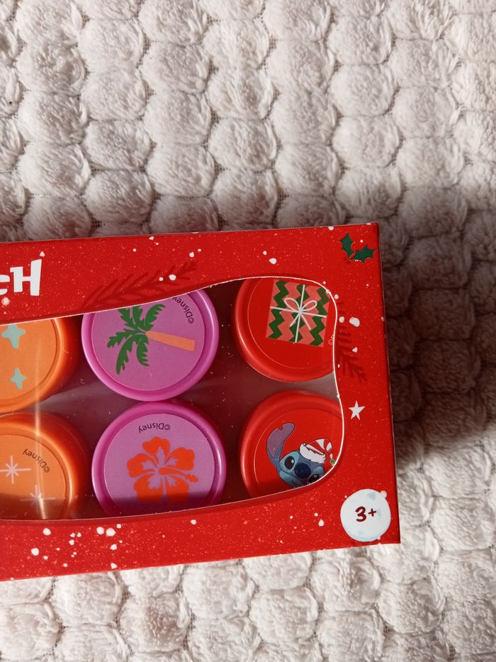 Boite de 12 Tampons Noël Stitch - photo numéro 6