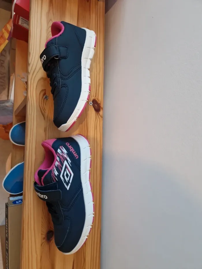 💞 Umbro Neuves fille 29 💞 - photo numéro 3