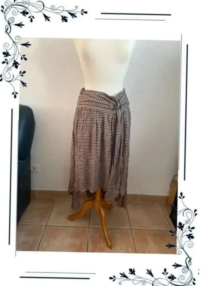 Jupe  pied  de poules  T40  neuf avec étiquette