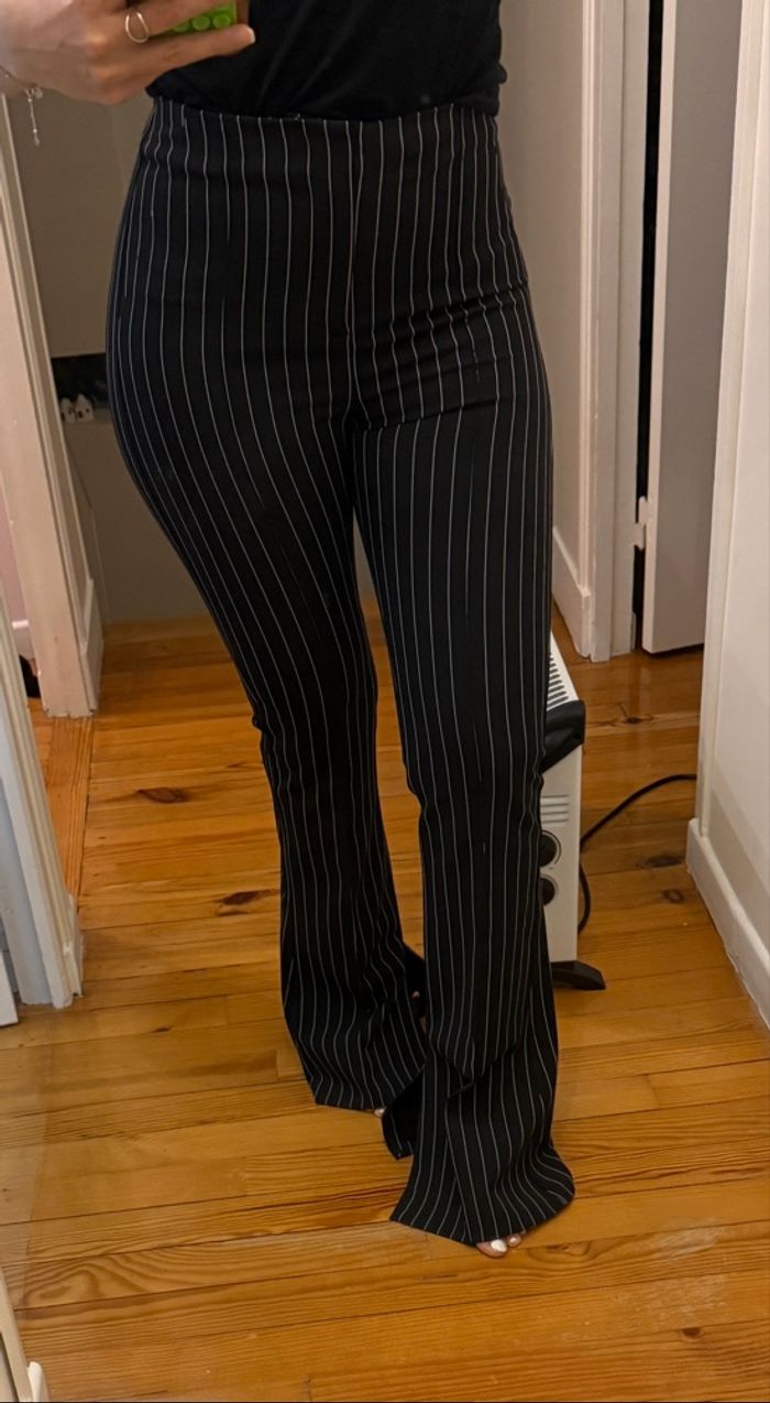 Pantalon noir à rayure Bershka