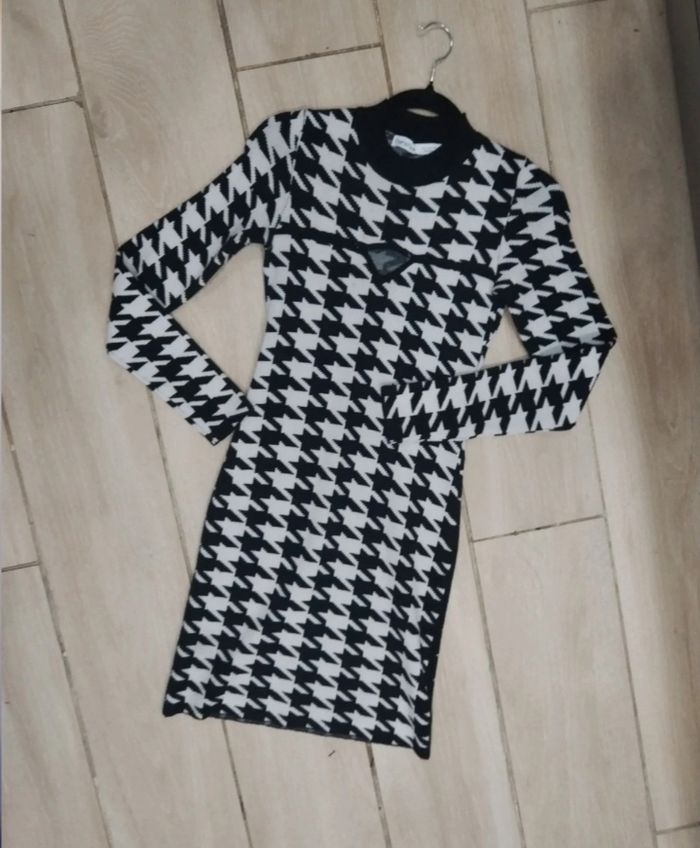 Robe Bershka 38 - photo numéro 2