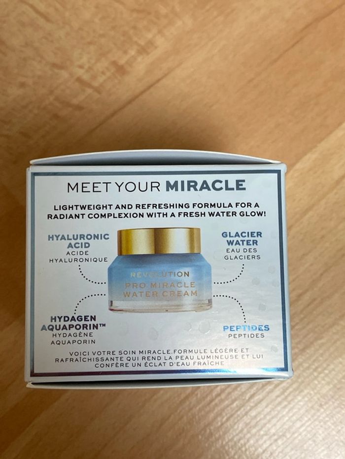 Crème pour les yeux de la marque révolution - photo numéro 4