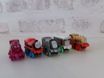 Mini locomotives / trains Thomas et ses amis (32)