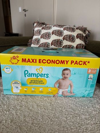 Couches taille 3 Pampers