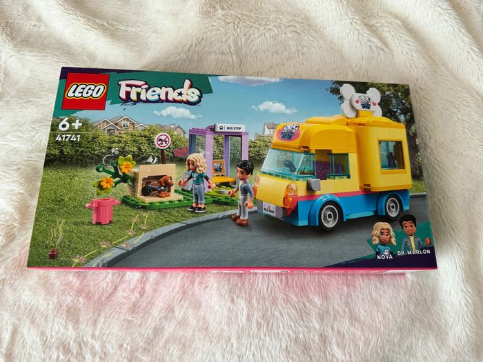 lego friends 41741 fourgonnette de sauvetage canin
