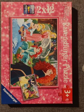 Puzzle 2 X 12 pièces princess disney