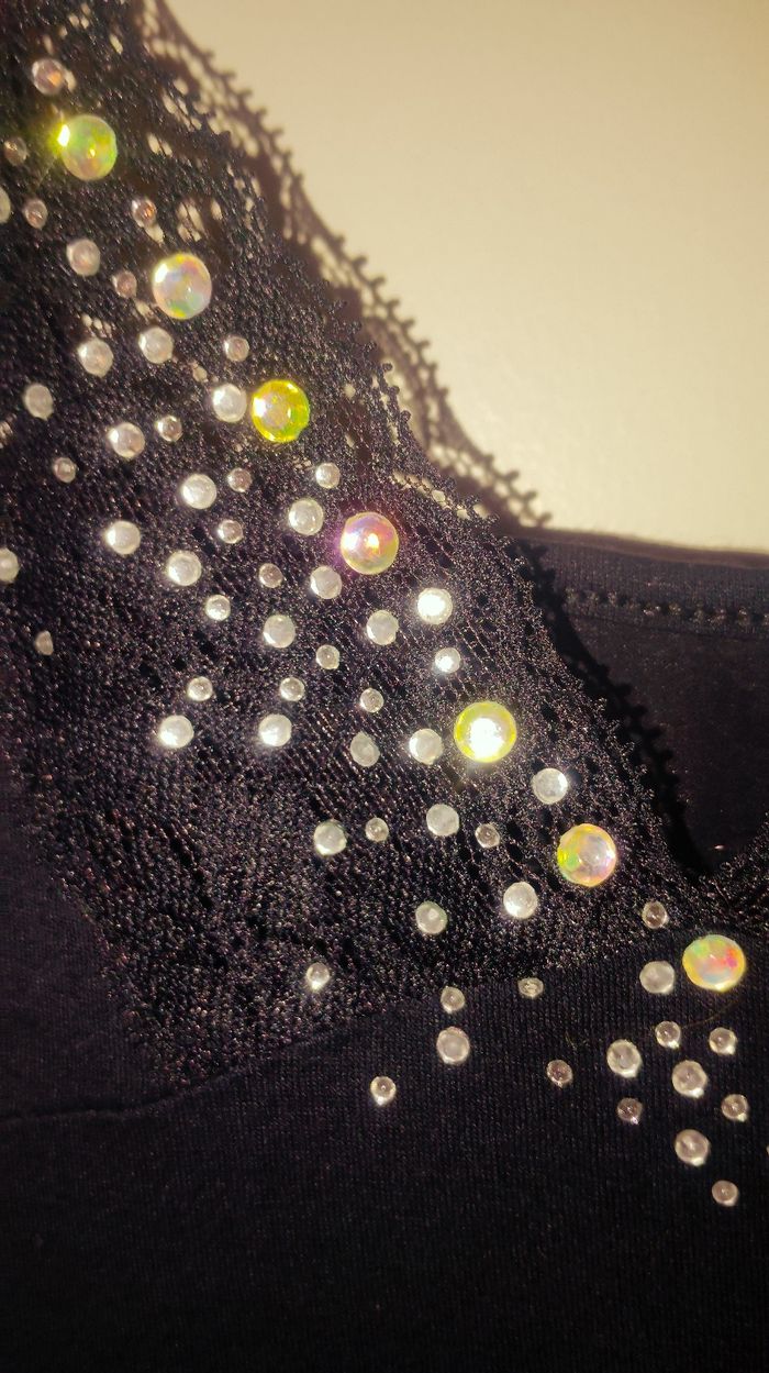 Debardeur noir a strass - photo numéro 4