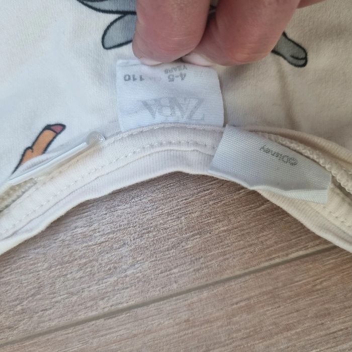 Tee-shirt Disney manches 3/4 Zara Taille 4/5 ans - photo numéro 3