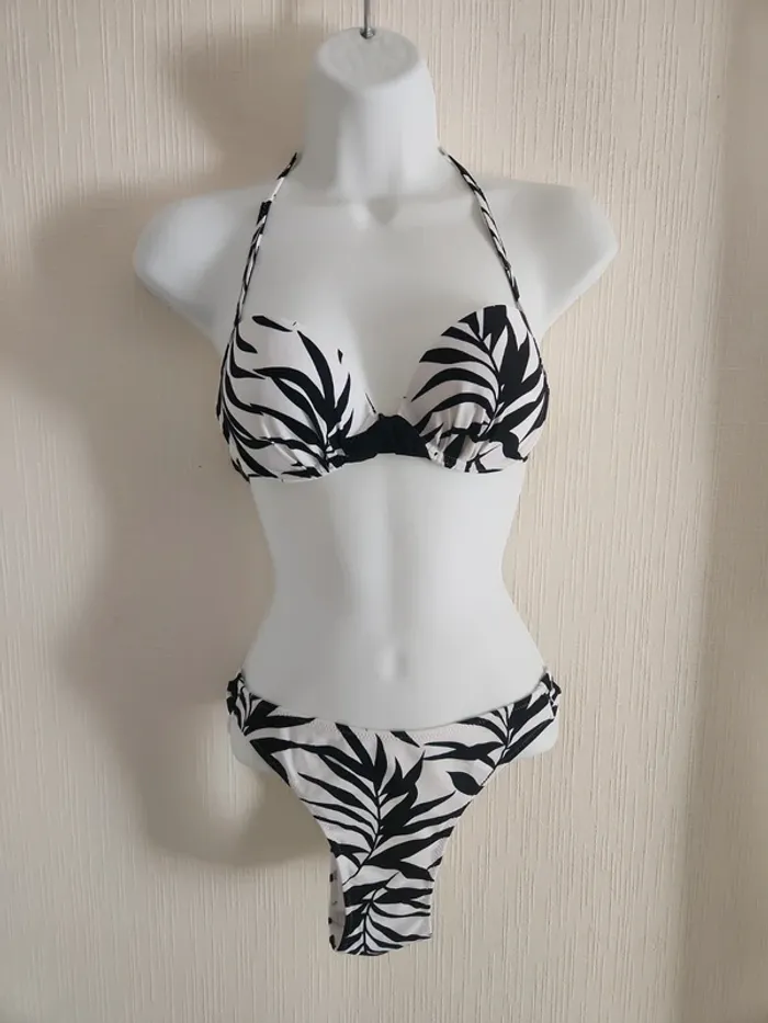 Maillot de bain 2 pièces Etam blanc et feuillage noir 90B / 40 - photo numéro 2