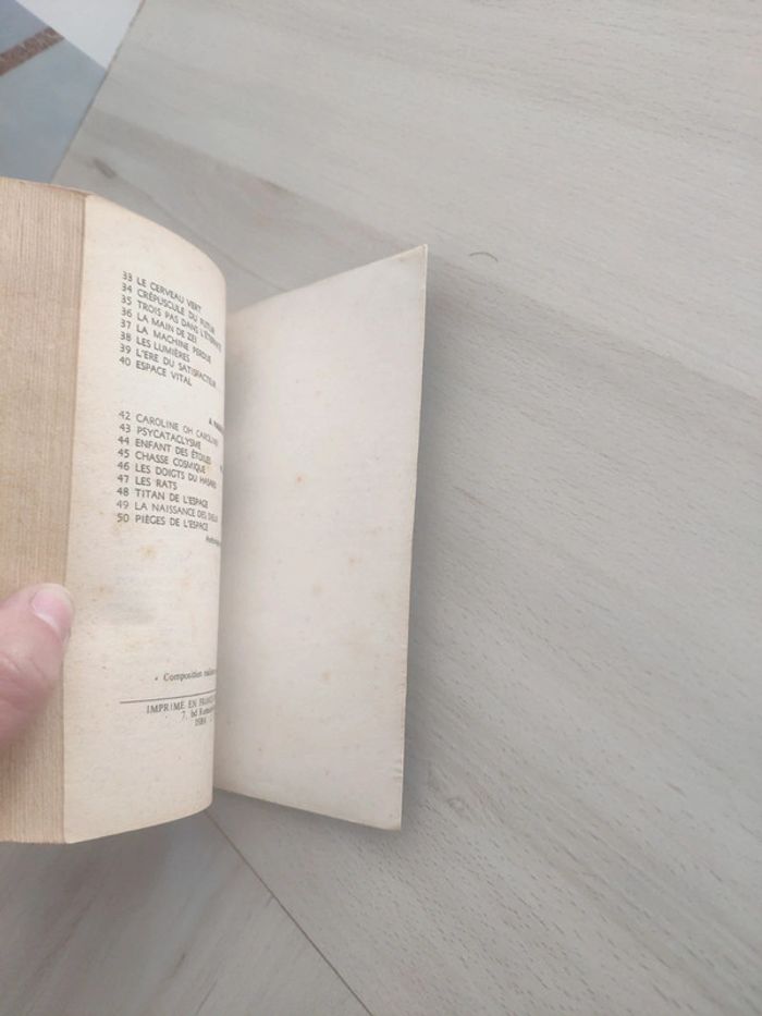 Livre poche le masque science fiction les chaînes de l'avenir Philip K. Dick - photo numéro 8