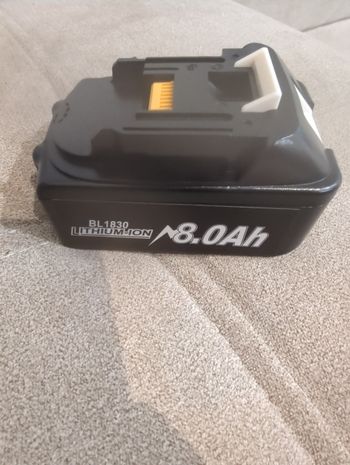 Batterie outils adaptable makita