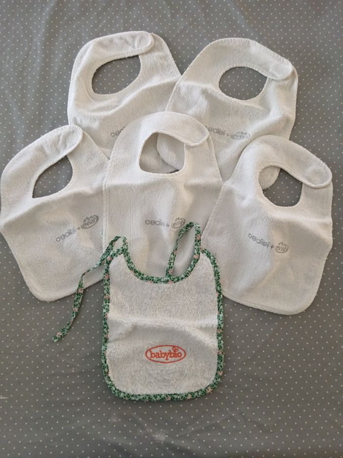 Lot de 10 bavoirs - photo numéro 3