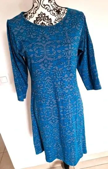 Robe viscose neuve taille L