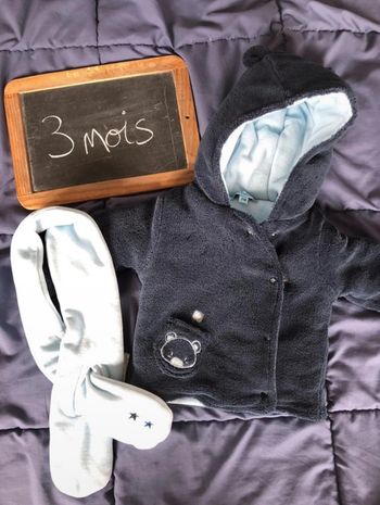 Manteau veste et écharpe