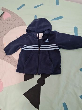Polaire adidas 6 mois très bon etat