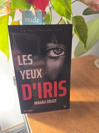 Livre les yeux d'Iris