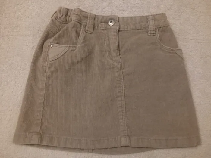 Jupe Vertbaudet 5 ans (réf perso F-Q31)(familleac72)