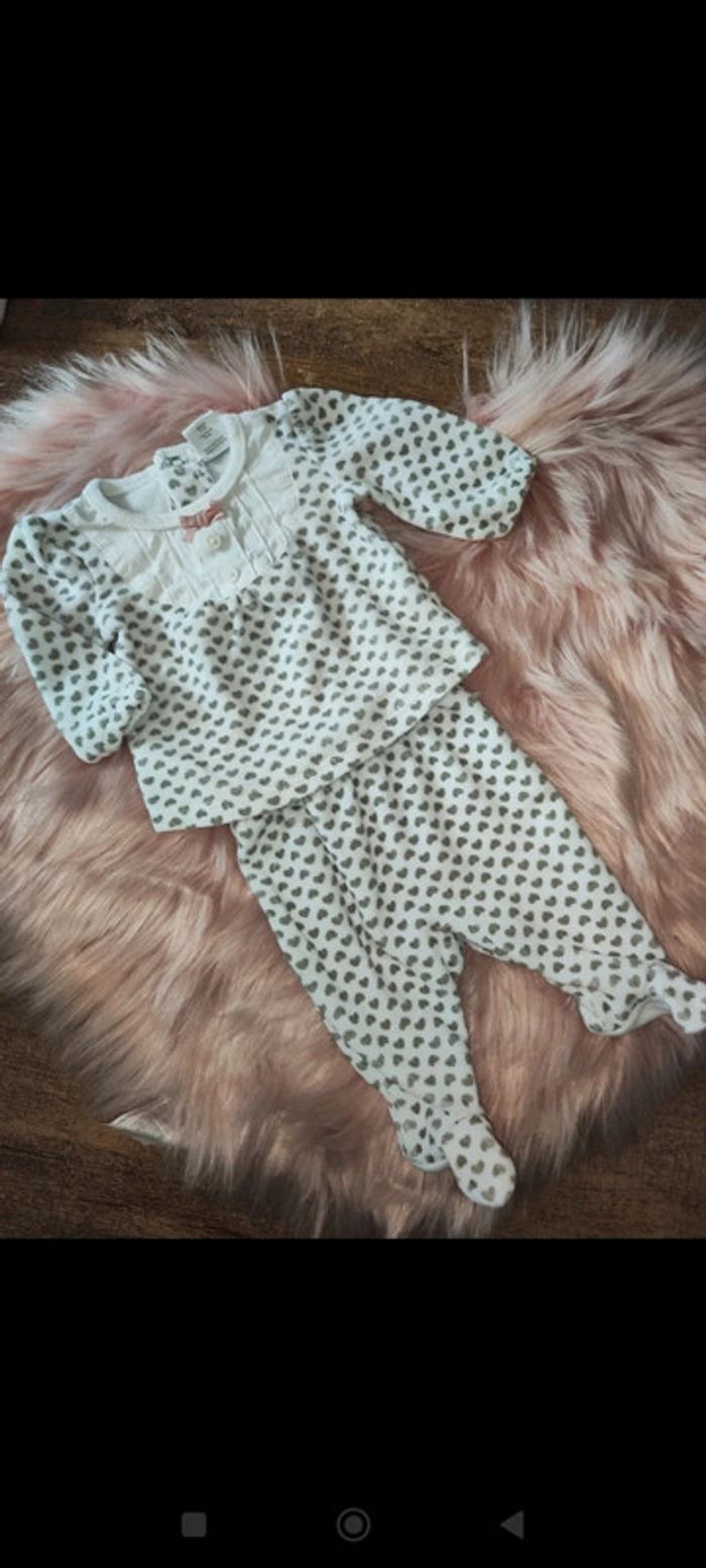Lot de 14 pyjamas 1 mois - photo numéro 6