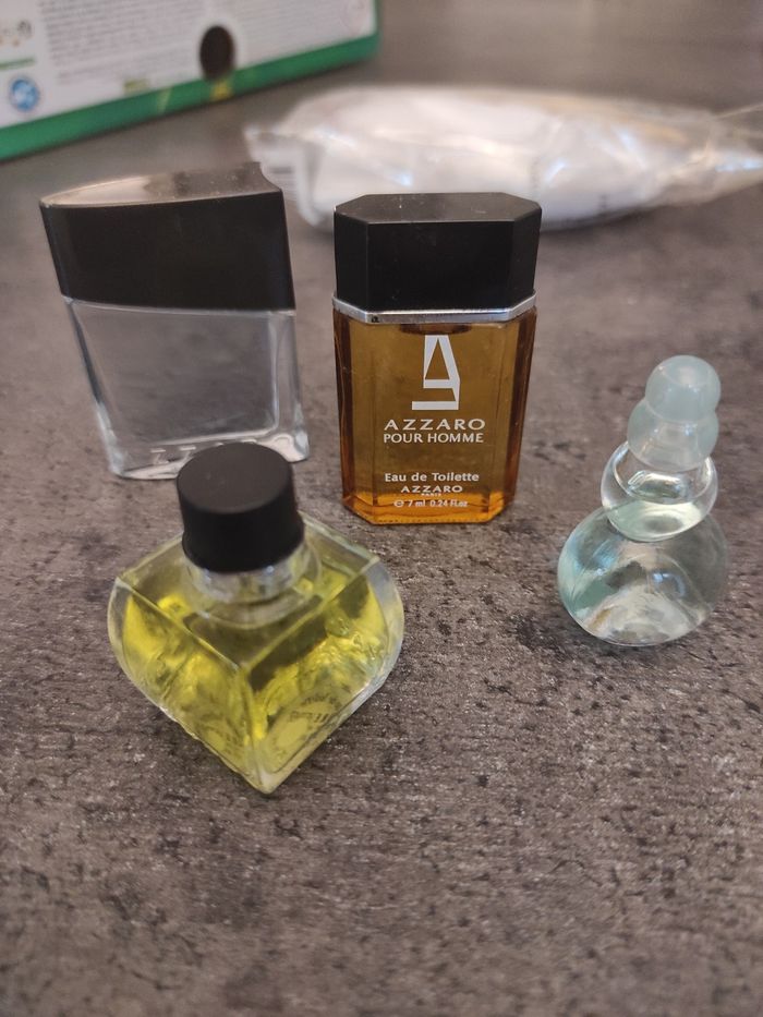 Lot 4 miniatures parfum Azzaro