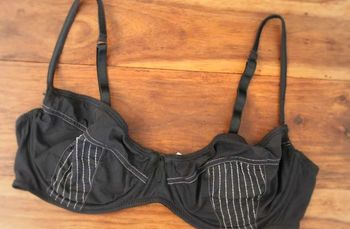Soutien  Gorge  noir/blanc -  Ici  et  maintenant  -  95C