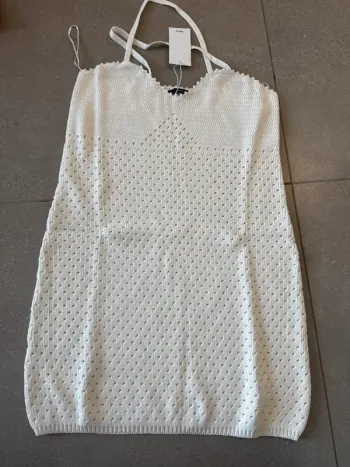 Robe maille détail ajouré Mango, taille L, valeur 40€