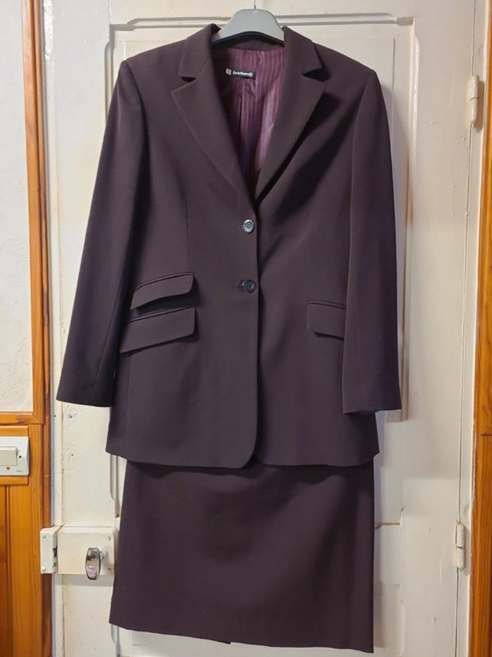 Ensemble jupe et blazer cacharel taille 40