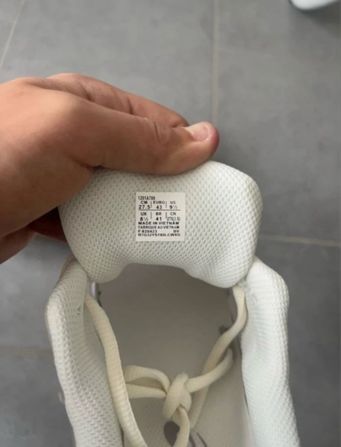 Paire ascis gel NYC taille 43 en excellent état avec la boîte - photo numéro 4