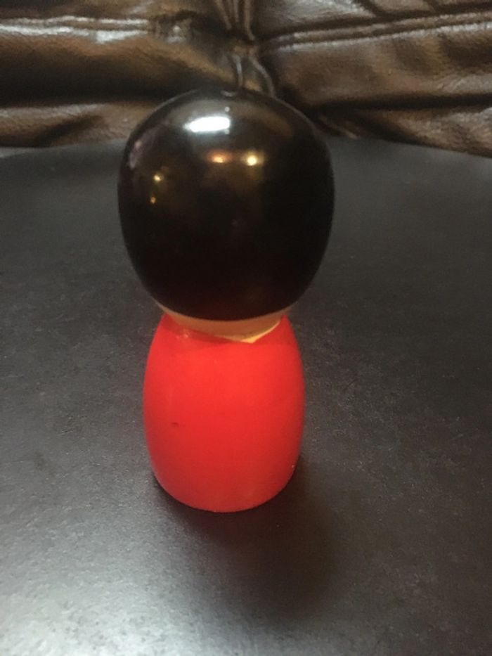 petite figurine en bois femme asiatique - photo numéro 4