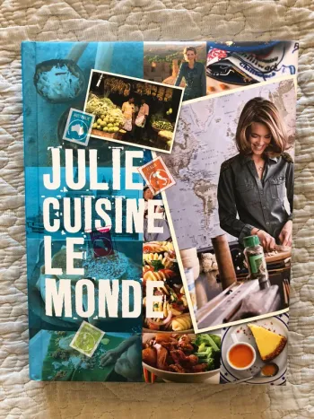Livre « Julie cuisine le monde »