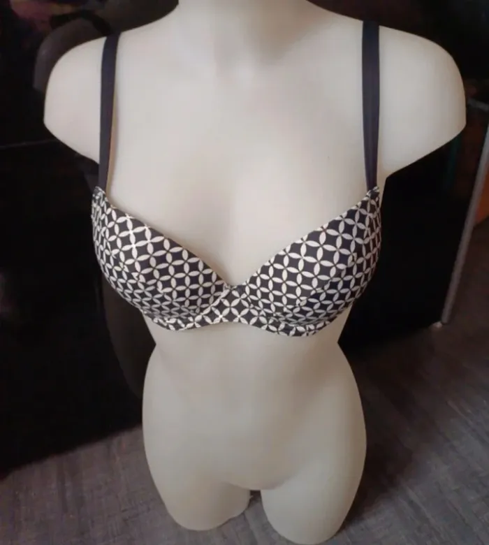 Joli soutien gorge maillot de bain 90C