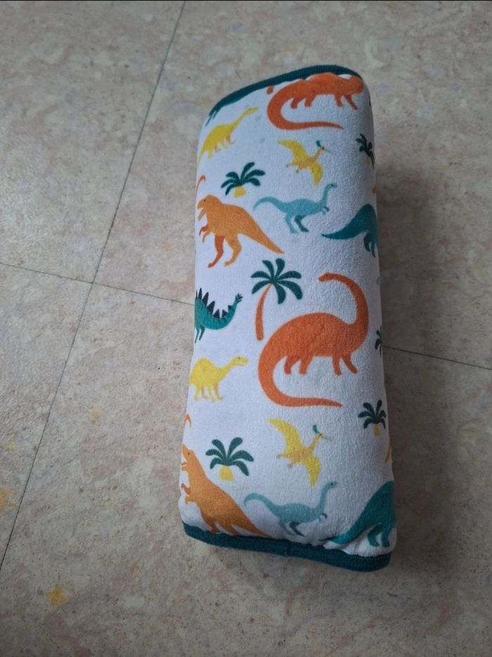 Coussin pour ceinture de sécurité pour enfant