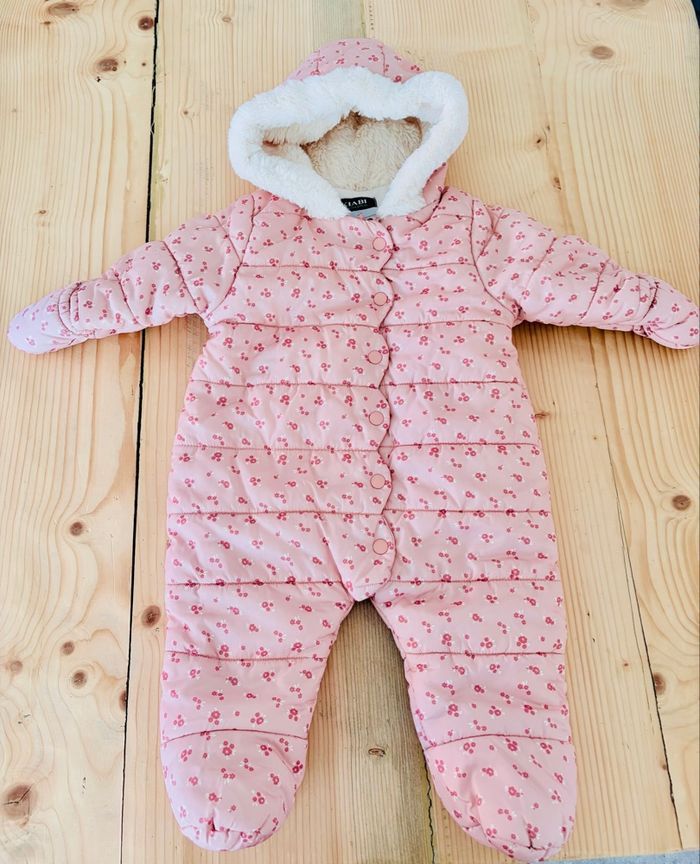 Combinaison rose de ski « Kiabi » 6 mois