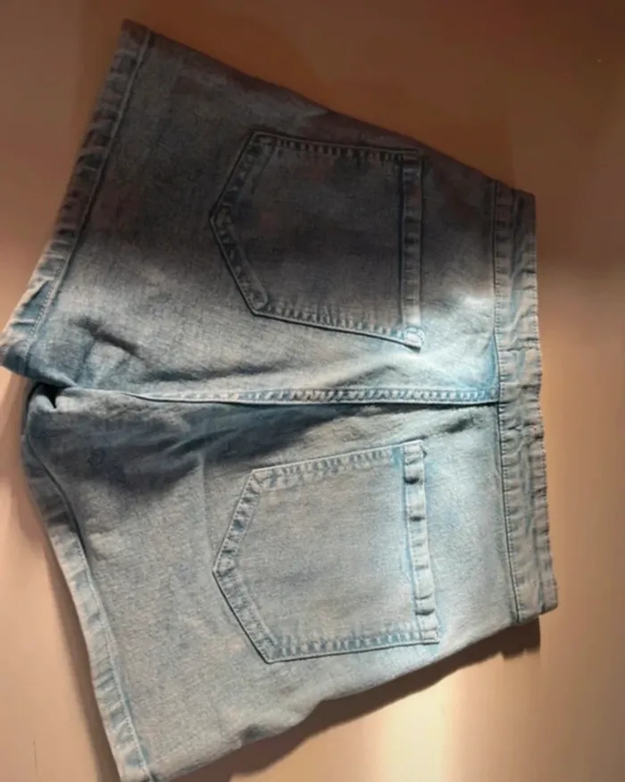 Short jeans delaver Jennyfer en 36 - photo numéro 4